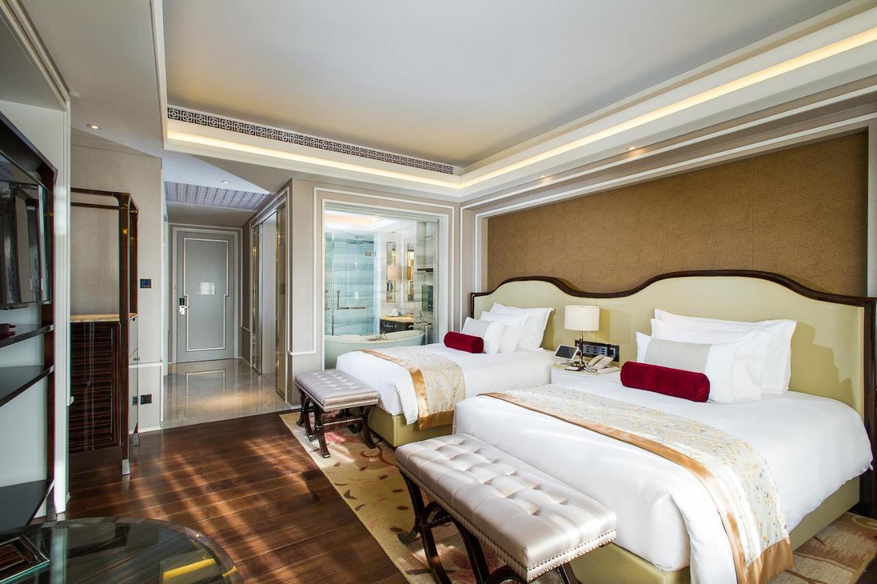 Grand Bay Hotel Beijing Jinpoluo Bagian luar foto