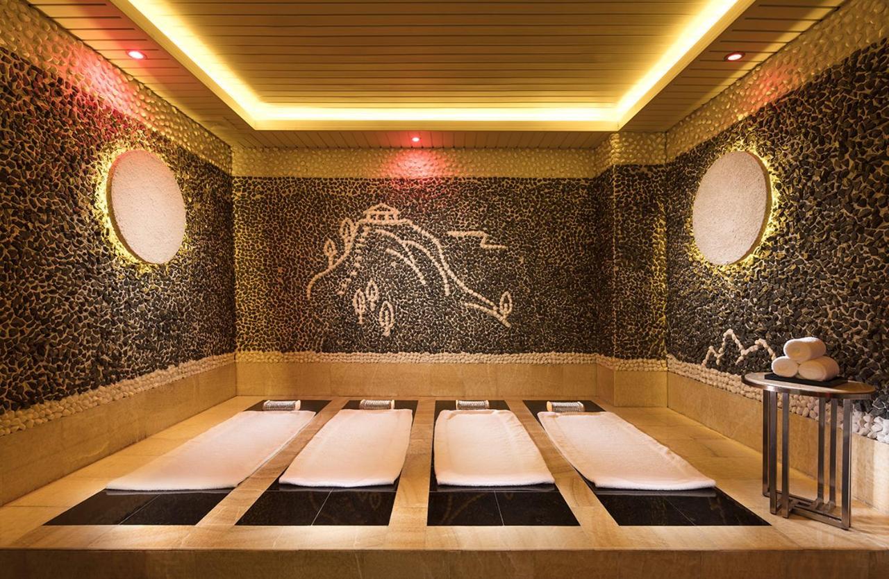 Grand Bay Hotel Beijing Jinpoluo Bagian luar foto
