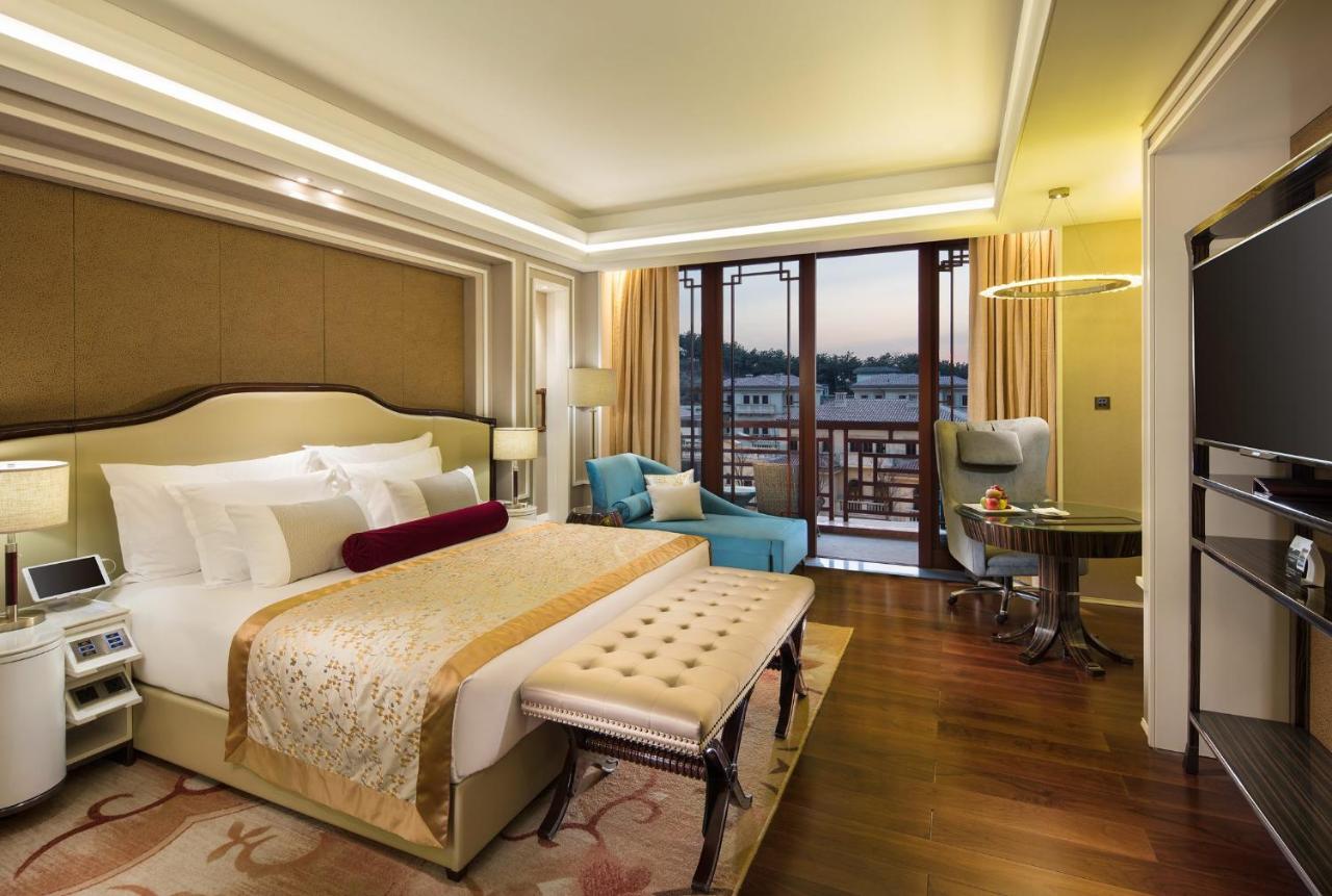 Grand Bay Hotel Beijing Jinpoluo Bagian luar foto