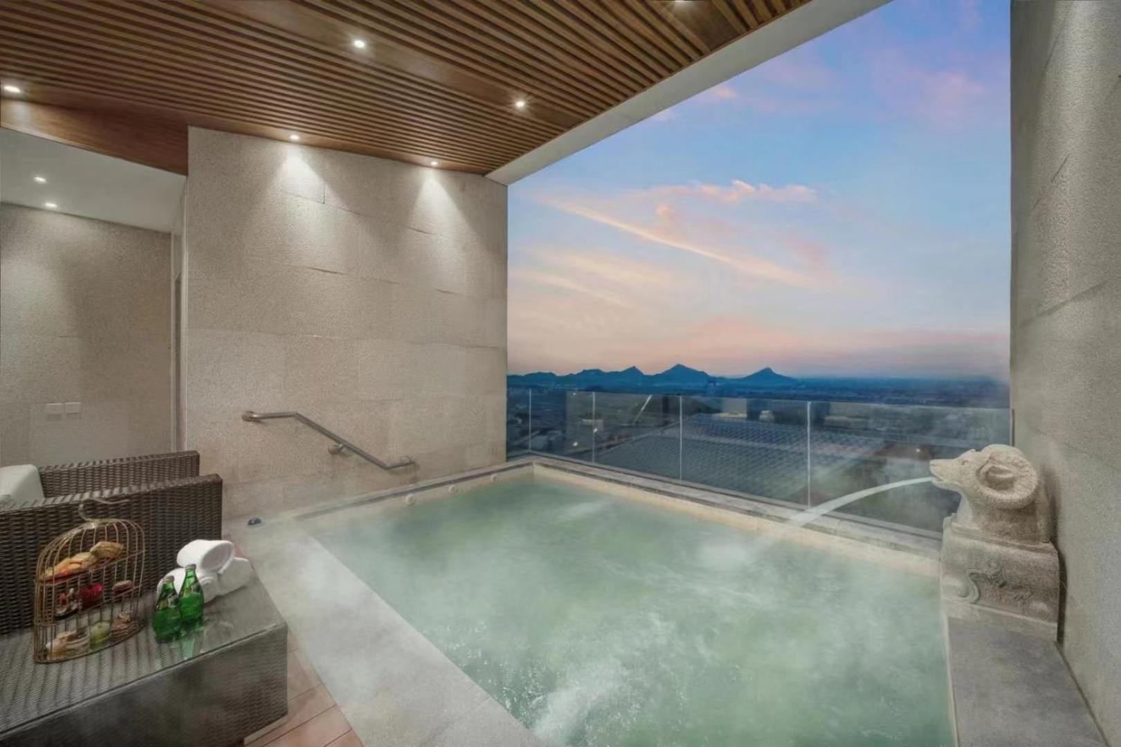 Grand Bay Hotel Beijing Jinpoluo Bagian luar foto